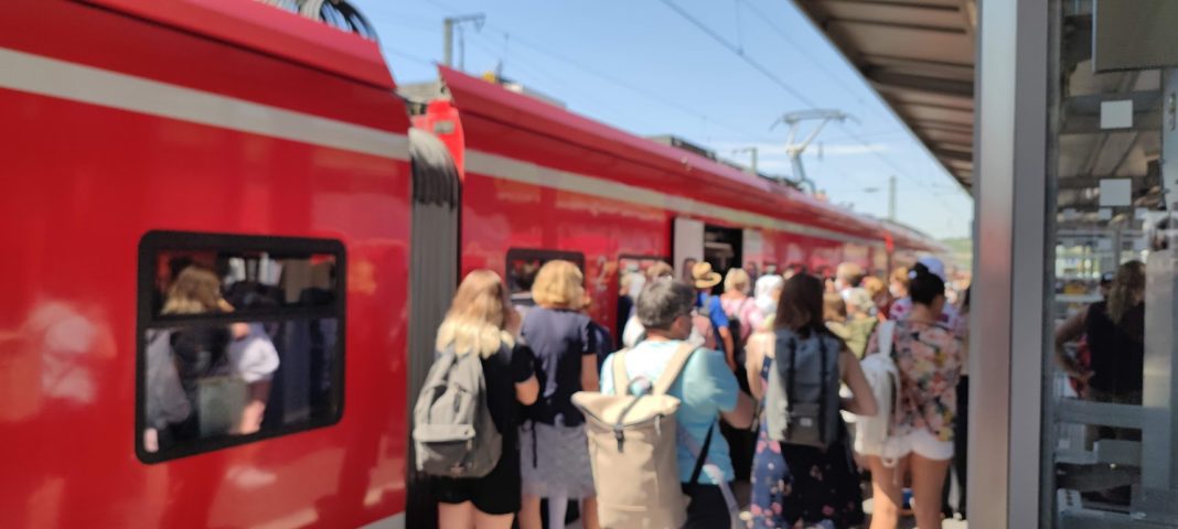 Schränkt die Deutsche Bahn absichtlich die Kapazität ein?